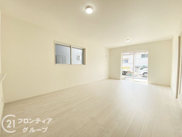 岸和田市三田町　新築一戸建て　6期　2号棟