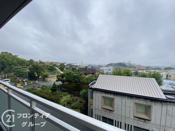 ファミール竹城台　中古マンション