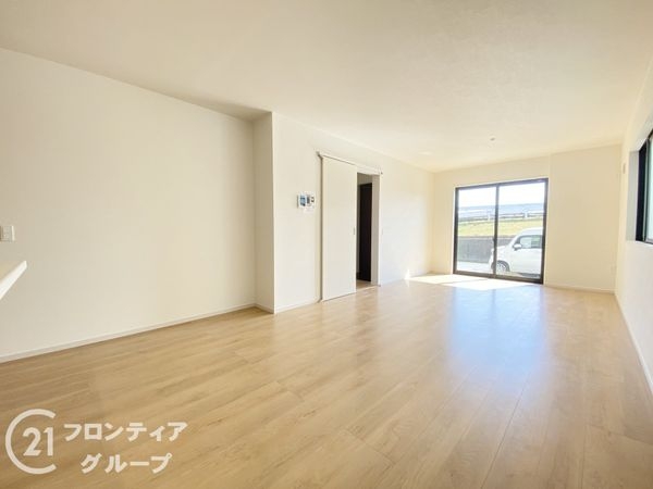 大阪市住吉区庭井２丁目　新築一戸建て　１期　４号棟