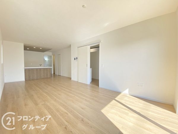 大阪市住吉区庭井２丁目　新築一戸建て　１期　４号棟