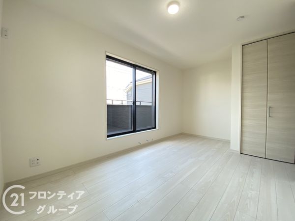 堺市北区金岡町　新築一戸建て　３期　３号棟
