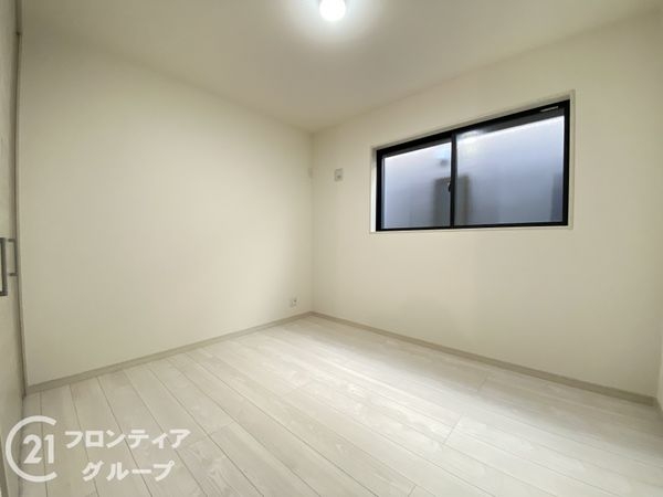 堺市北区金岡町　新築一戸建て　３期　３号棟
