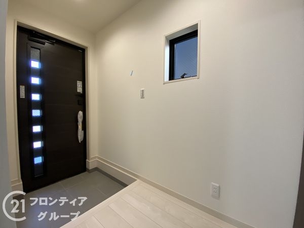 堺市北区金岡町　新築一戸建て　３期　３号棟