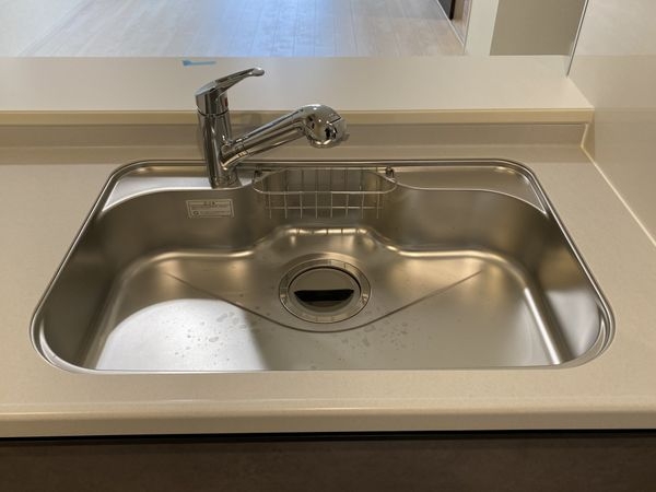 堺市北区金岡町　新築一戸建て　３期　３号棟