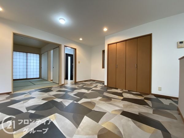 堺市美原区南余部西１丁目の中古一戸建て