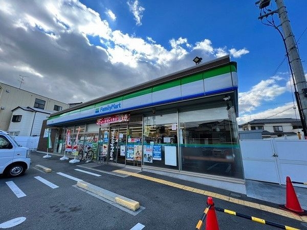 堺市北区金岡町の中古一戸建て(ファミリーマート堺金岡店)