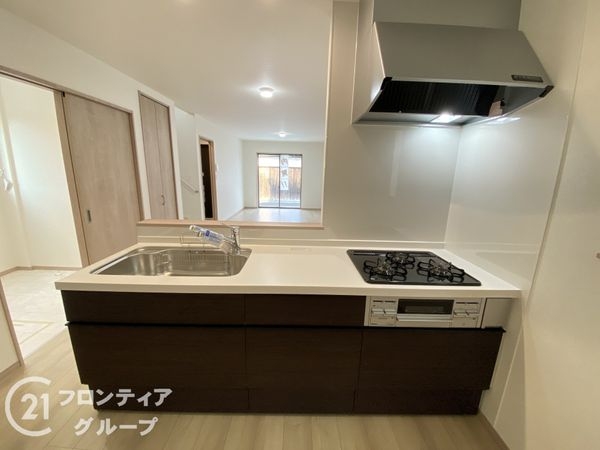 和泉市池上町３丁目　新築一戸建て　１棟