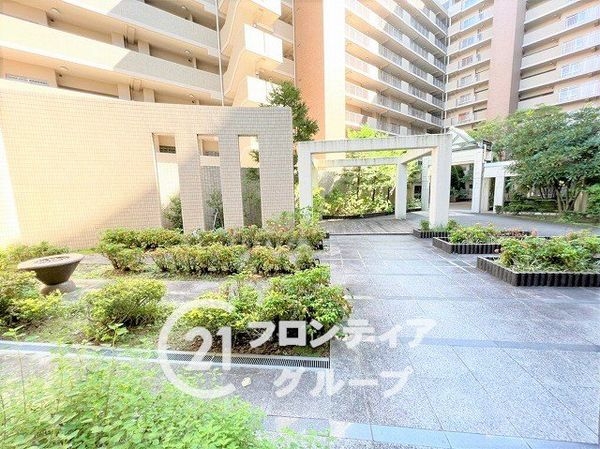 ロイヤルアーク泉ヶ丘　中古マンション