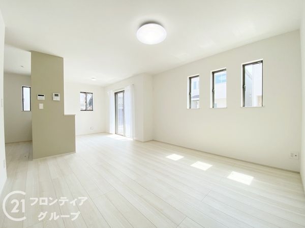 岸和田市春木大小路町　新築一戸建て　D号棟