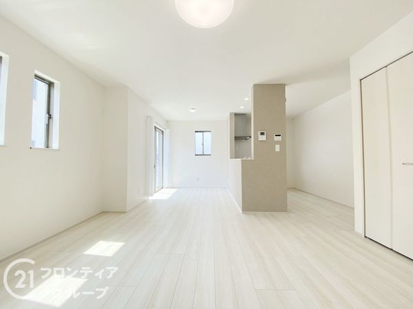 岸和田市春木大小路町　新築一戸建て　C号棟
