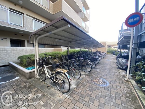 ロイヤルシャトー泉ヶ丘　中古マンション