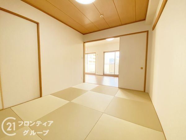 ロイヤルシャトー泉ヶ丘　中古マンション
