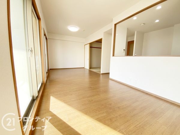 ロイヤルシャトー泉ヶ丘　中古マンション