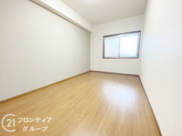 ロイヤルシャトー泉ヶ丘　中古マンション