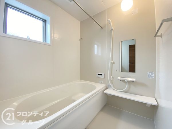 岸和田市三田町　新築一戸建て　７期　２号棟