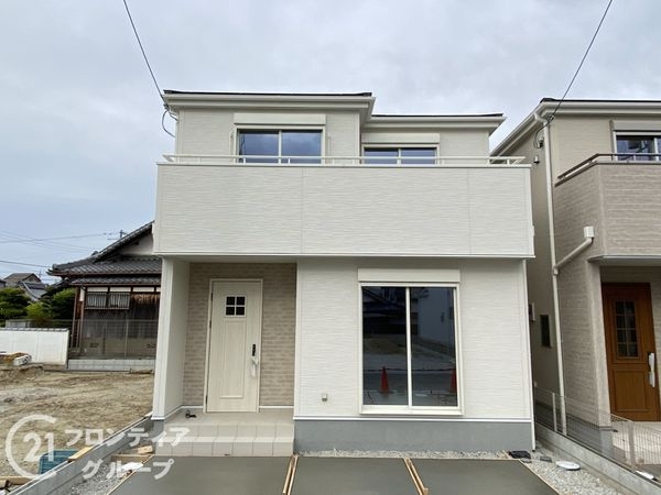 岸和田市三田町　新築一戸建て　８期　１号棟