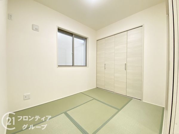 岸和田市三田町　新築一戸建て　８期　２号棟