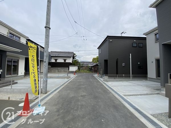 岸和田市三田町　新築一戸建て　８期　２号棟