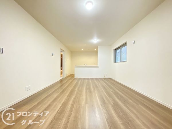 岸和田市三田町　新築一戸建て　７期　５号棟