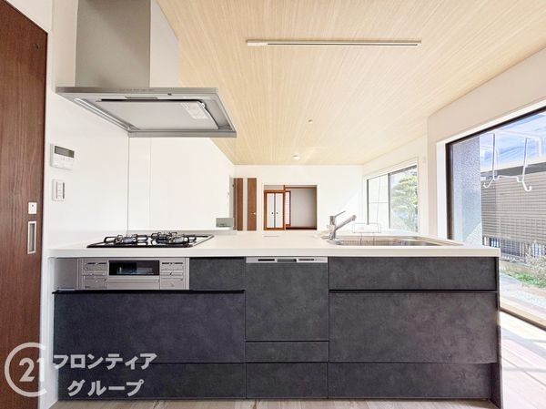 堺市美原区さつき野西３丁目　中古一戸建て