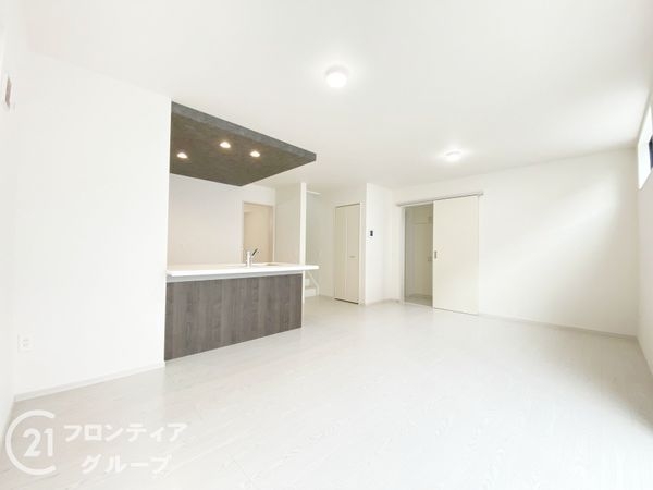 大阪府堺市堺区柏木町１丁　新築一戸建て