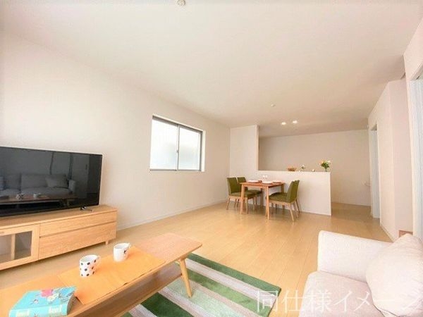 堺市東区南野田　新築一戸建て　２号棟