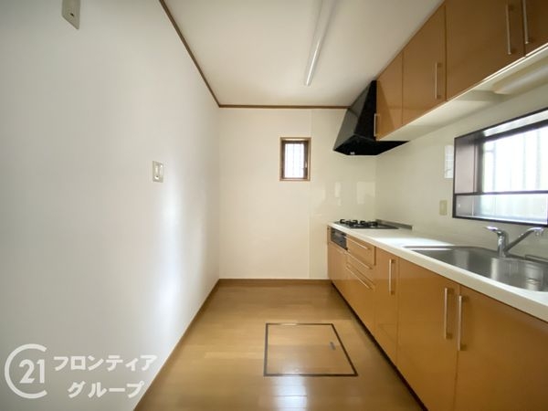 堺市西区浜寺元町５丁の中古一戸建て