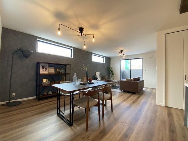 FrontierGardens　堺市堺区中田出井町２丁　…