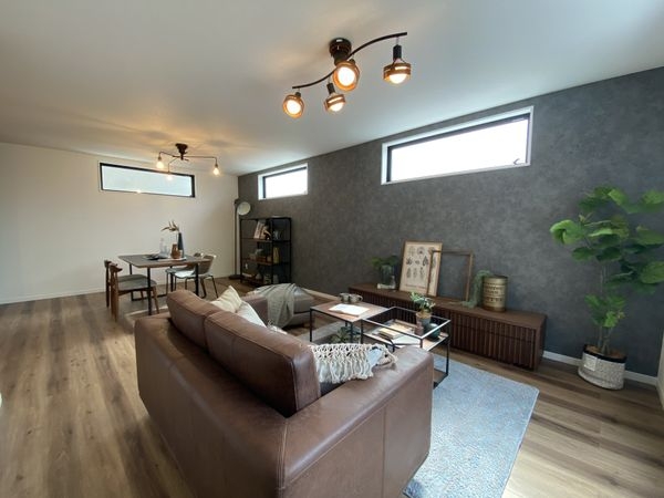 FrontierGardens　堺市堺区中田出井町２丁　…