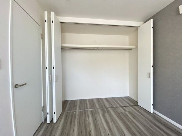 FrontierGardens　堺市堺区中田出井町２丁　…