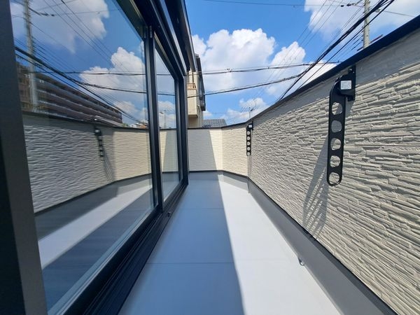 FrontierGardens　堺市堺区中田出井町２丁　…