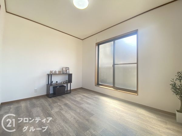 堺市西区上野芝向ヶ丘町５丁の中古一戸建て