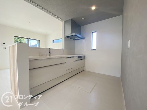 堺市西区上野芝向ヶ丘町２丁　新築一戸建て