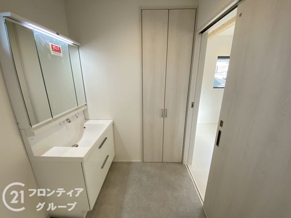 堺市西区上野芝向ヶ丘町２丁　新築一戸建て