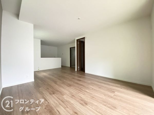 堺市西区家原寺町１丁　新築一戸建て　C号棟