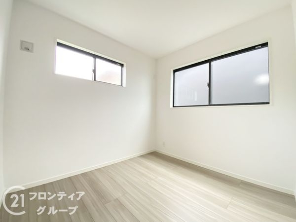 堺市西区家原寺町１丁　新築一戸建て　B号棟