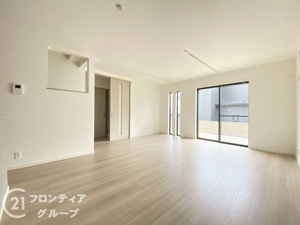 堺市西区家原寺町１丁　新築一戸建て　B号棟