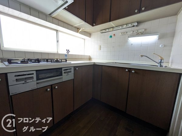 和泉市寺田町１丁目　中古一戸建て