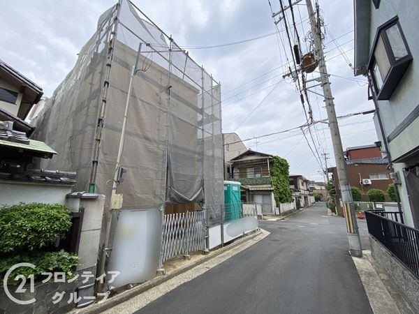 堺市西区浜寺諏訪森町中１丁　新築一戸建て