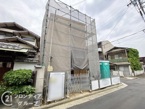 堺市西区浜寺諏訪森町中１丁　新築一戸建て