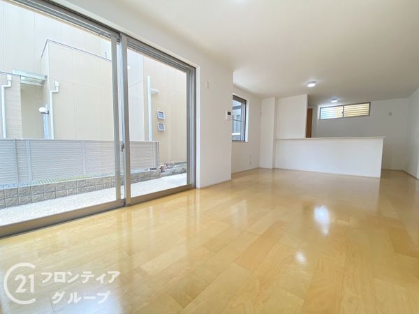堺市東区大美野の中古一戸建て(リビング)