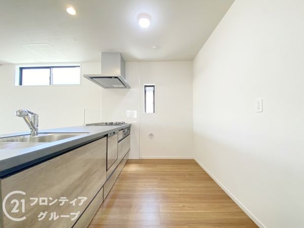 堺市東区北野田　新築一戸建て　２号棟