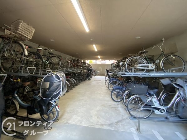 シャルマンフジ泉北深井駅前ザ・ステーションタワー　中古マン…