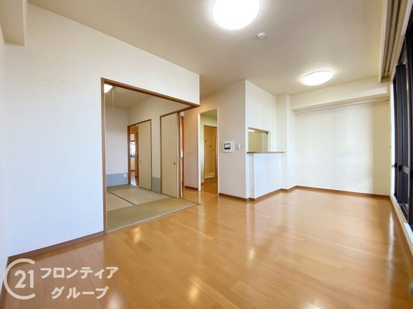 シャルマンフジ泉北深井駅前ザ・ステーションタワー　中古マン…