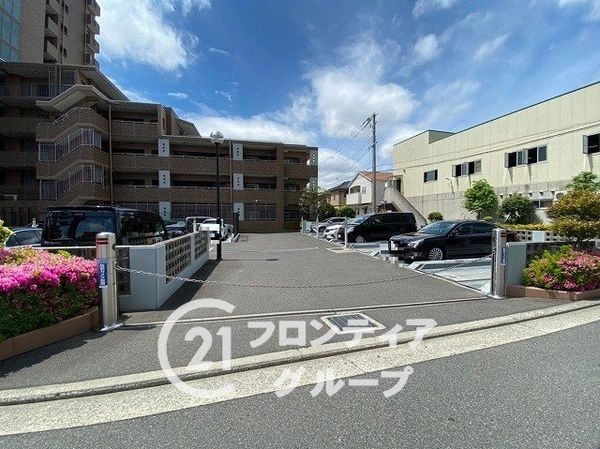 ローレルコート上野芝　中古マンション