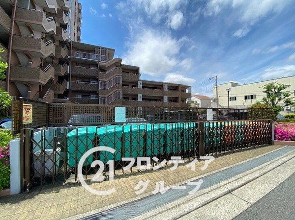 ローレルコート上野芝　中古マンション