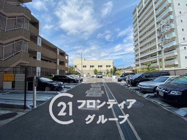 ローレルコート上野芝　中古マンション