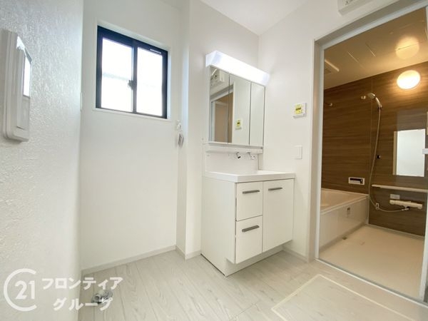 堺市北区南花田町　新築一戸建て　１期　2号棟