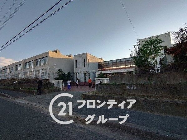 岸和田市中井町３丁目の中古一戸建て(岸和田市立北中学校)