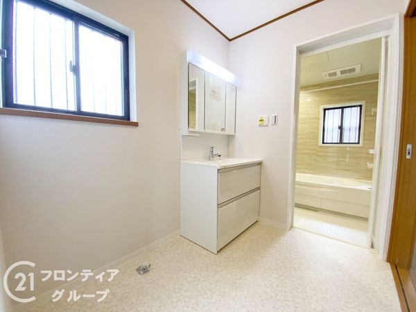 堺市西区上の中古一戸建て